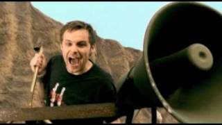 Donots - We Got The Noise (official video // 2004)