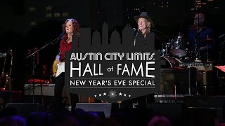 ACL Hall of Fame New Year&#39;s Eve 2016 | Bonnie Raitt &amp; Willie Nelson &quot;Getting Over You&quot;