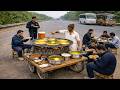 HIGHWAY STREET CART SERVING AMAZING DESI NASHTA PASSENGER LOVES IT STREET FOOD PAKIATAN