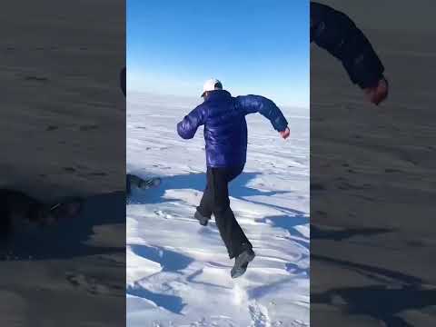 南極:研究で壊滅的な出来事が判明 – 「何もそれを止めたり遅らせたりすることはできない」