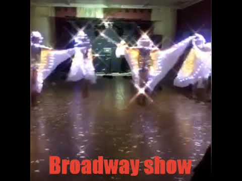 Show BROADWAY, відео 2