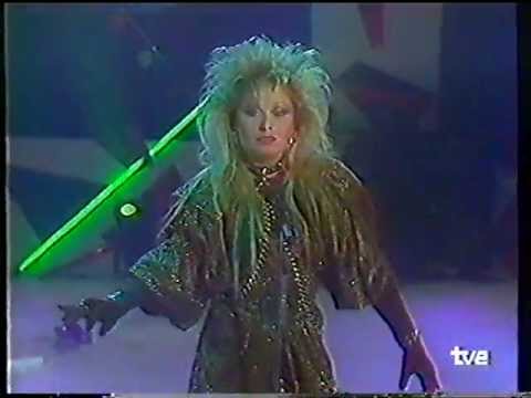 Julia Claire - Cat in Disguise (A Tope '87)