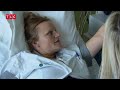 Bobbi maakt een echo bij verloskundige Kelly.