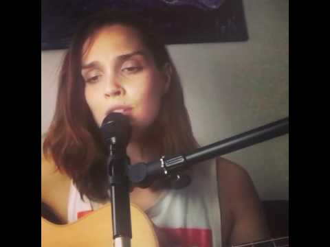 Cover Camille Lou - We are never ever getting back together de Taylor Swift