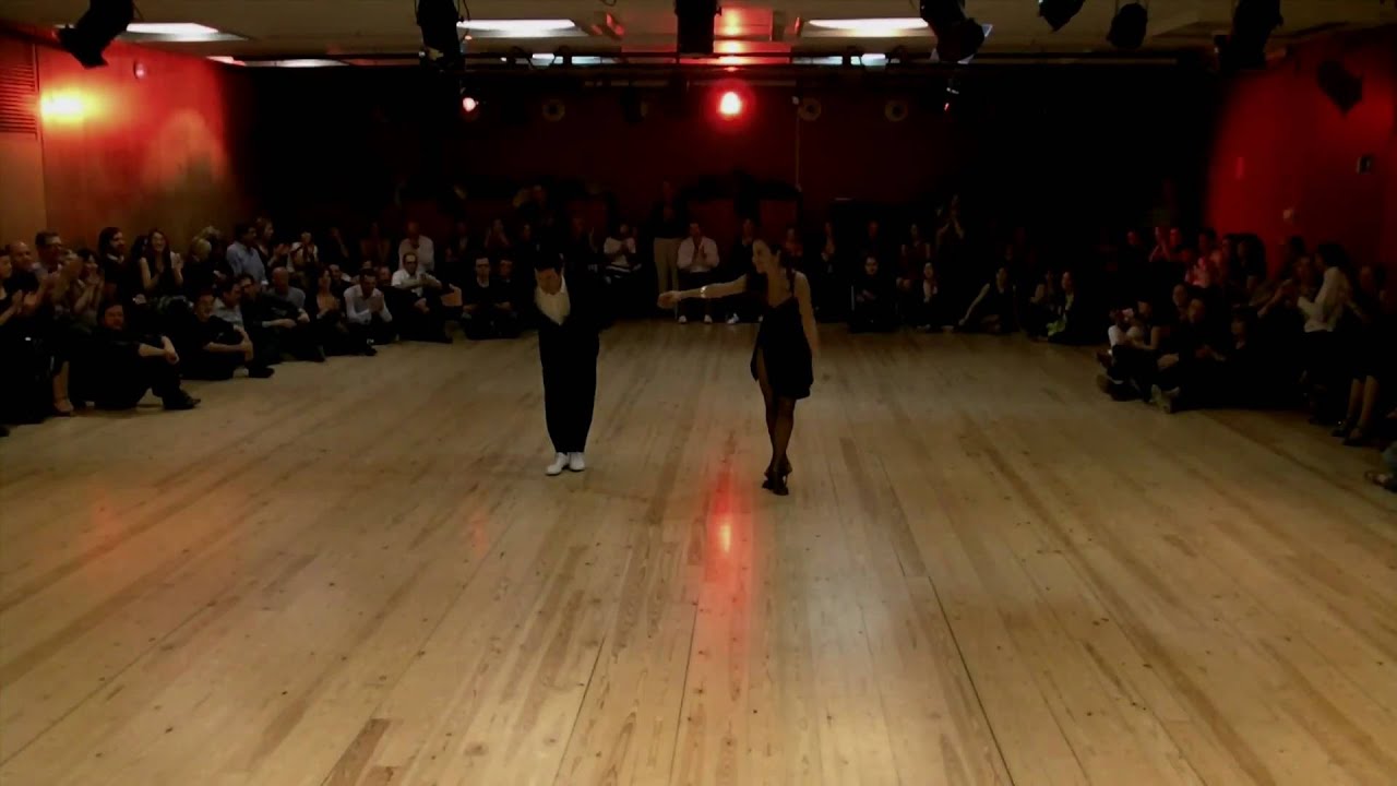 Video thumbnail for Giovanni Galvez y Natalia Hassan bailan Emancipación por Osvaldo Pugliese