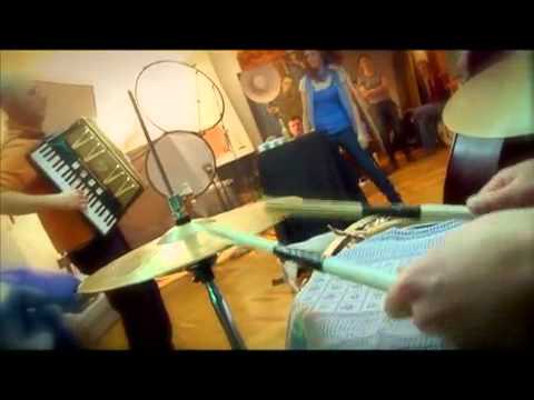 Bei the Fish MTV Express 02