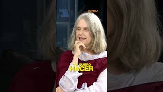 JUANA MOLINA: "MI MAMÁ ERA UNA BESTIA POR LAS COSAS QUE DECÍA, LA QUERÍA MATAR. SIEMPRE ME CRITICÓ "