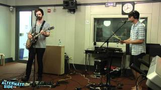 Milagres - "Glowing Mouth" (Live at WFUV)