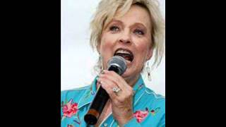 Connie Smith - I'd Still Be Missing You