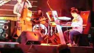 5th Manila Jazz Festival (8/9) Sinosikat? / Akin Ka