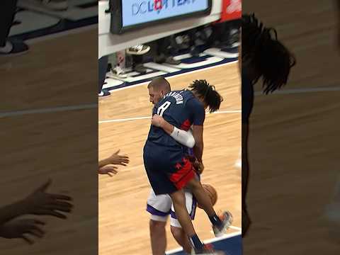 Jonas reunites with his rook, Bub 🤣