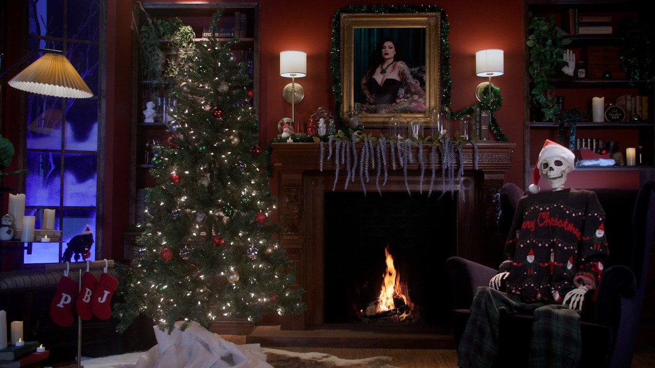 Cozy Dark History Embers: Bailey's 5 Hour Fire in 4K