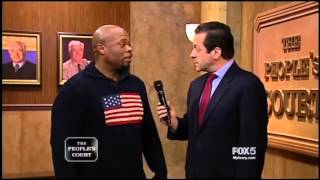 guy drops deez nuts on people&#39;s court