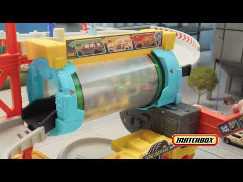 Mattel MATCHBOX tunelinė automobilių plovykla (JGB68) video