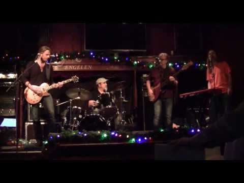 4. L Lindbom & The Husbands - Rolling In The Deep