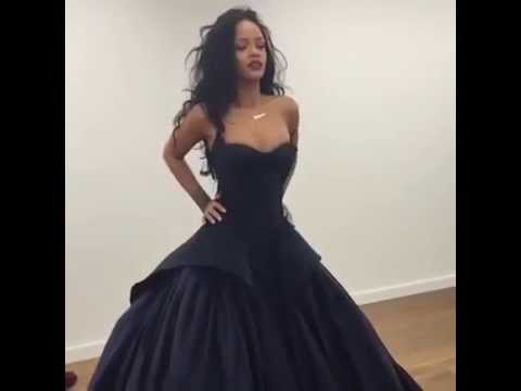 download lagu mp3 mp4 Rihanna Dress Black, download lagu Rihanna Dress Black gratis, unduh video klip Rihanna Dress Black