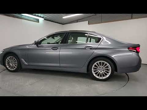 BMW 5-Series 530e SE Saloon - Image 2