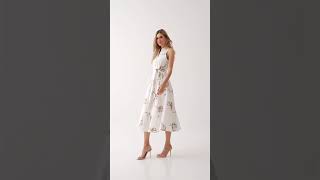 Vídeo Vestido Linho Bordado Innocence