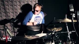 Reigning Sound - "Falling Rain" (Live at WFUV)