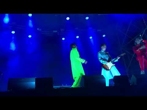 Hov1 - Hon dansar vidare i livet, Live @ Uport, Ulricehamn