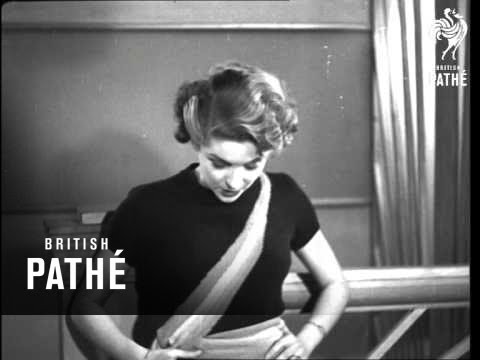 Paris Modes - Aka Coats Cotton Film (1930)