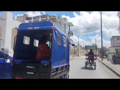 Desde Ave de Los Álamos a El parque Calixto García Holguín Cuba 