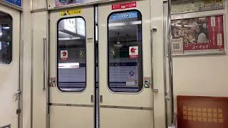 大阪メトロ谷町線22系　ドア開