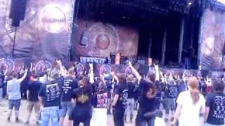 Sonisphere Festival 2011- Two minute silence and celebration for Paul Gray of Slipknot