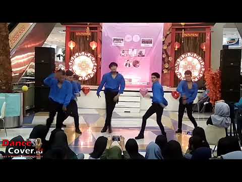 Overdose Dance Cover at A K-Pop Gathering Event with Nostalgia Depok Town Square 170219