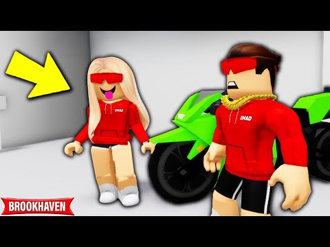 TESTEI uma FÃ INTERESSEIRA e ISSO ACONTECEU... BROOKHAVEN RP Roblox