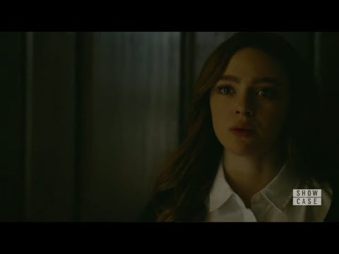 Legacies 1x07 Hope & Alaric Argue, Hope Locks Alaric In