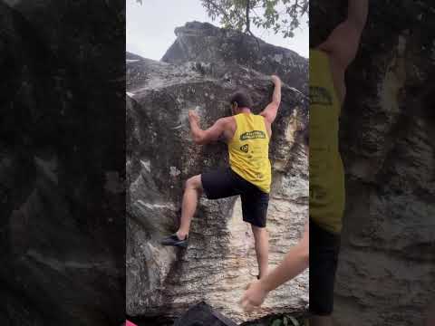Jimmy's problem, V6. Cocalzinho de Goiás