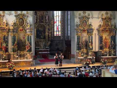 Natascha und Maruschka mit Aabestärn am Jodlerfest Appenzell 2022