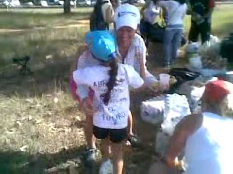 ABRAZOS GRATIS. Expandiendo amor en Puerto Ordaz, Edo. Bolivar - Venezuela por niña de 6 años