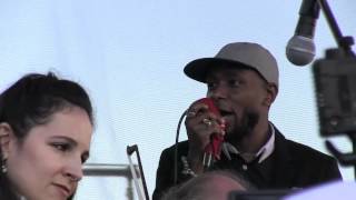 MOS DEF IN BED STUY!!!