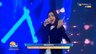 Kenia Os 'BONITA' en Todo un Show