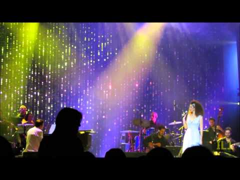 VANESSA DA MATA E MARIA BETHÂNIA "CHEGA DE SAUDADE" VIVO RIO  TOM JOBIM