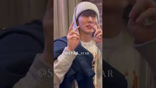 Download lagu Hanbin & iKON REUNi! they attended  premiere of June's film  #hanbin #kimhanbin #short #shorts mp3