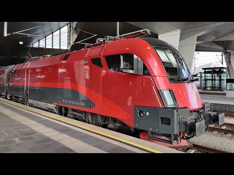 ÖBB Taurus 1116 213 departing Vienna main station with a nice tone ladder, AT 01/08/2022