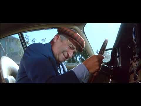 le petit baigneur en arriere toute