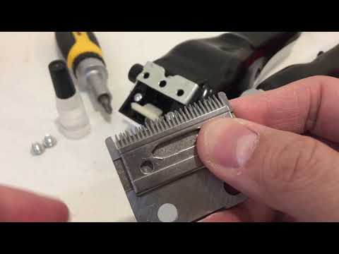 YouTube video about: How do I know when my wahl clippers are charged?