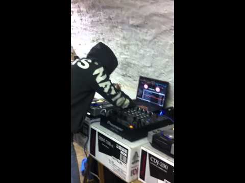 DJ EMOS ( EMRE EMIRKAN BASEL ) jkhghjgfghghjk