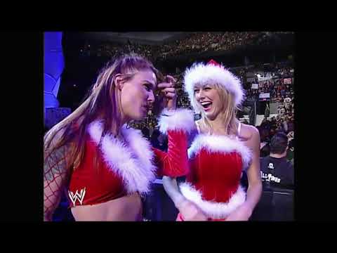 12.29.03 RAW Lita, Trish Stratus & Stacy Keibler vs Victoria, Molly Holly & Miss Jackie