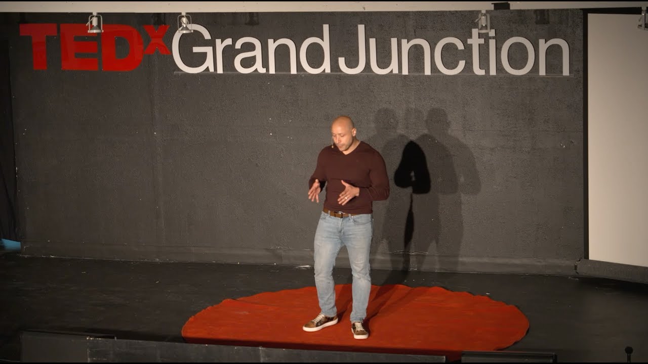 Damien Larson on stage