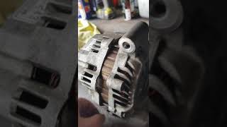 Commodore VZ - VE  3.6L Alternator change.