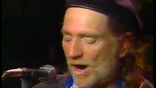 Music - 1981 - Willie Nelson &amp; The Rainbow Band - Mona Lisa - Sung Live At Austin City Limits