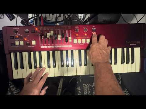 Pad synth lead strings #WorshipKeys HammondMSolo