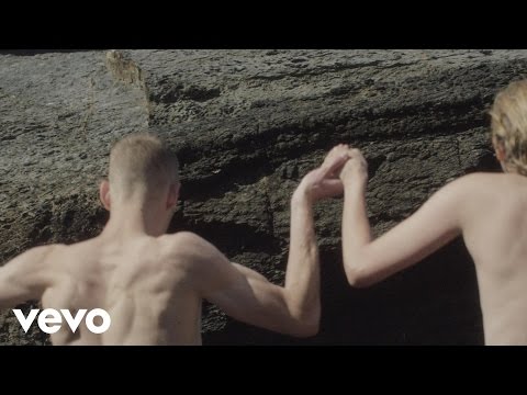 Teenage Mutants, Laura Welsh - Falling for You (Official Video)