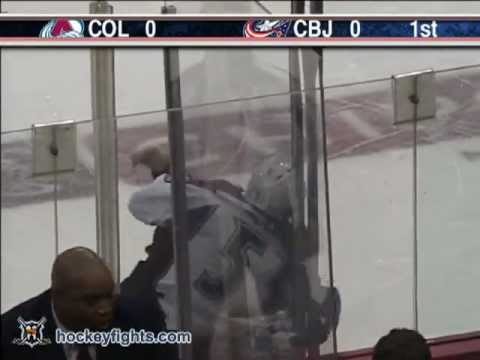 Cody McLeod vs Derek Dorsett Oct 12, 2011