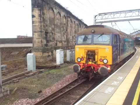 The Class 57 ‘Thunderbirds’ Direct Rail Services (DRS) No.57307 at Carlisle Citadel Station. (V2)
